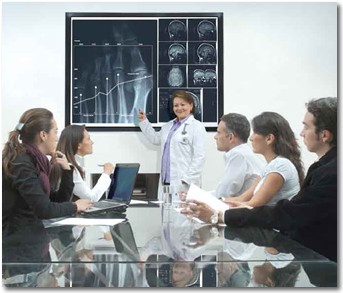 El que quisiere tener  salud en el cuerpo,  procure tenerla en el alma. "Francisco de Quevedo"